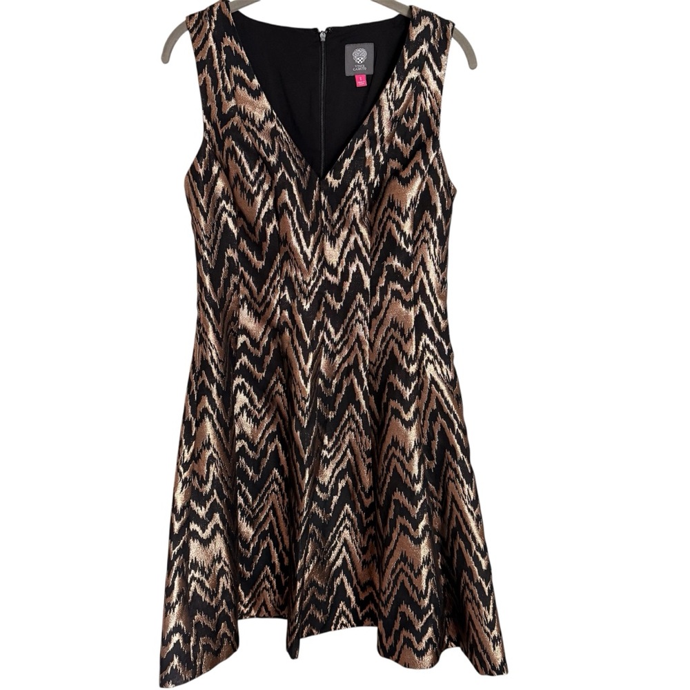 Vince Camuto Black and Gold Metallic Jacquard V Neck Dress Size 6 Sleeveless